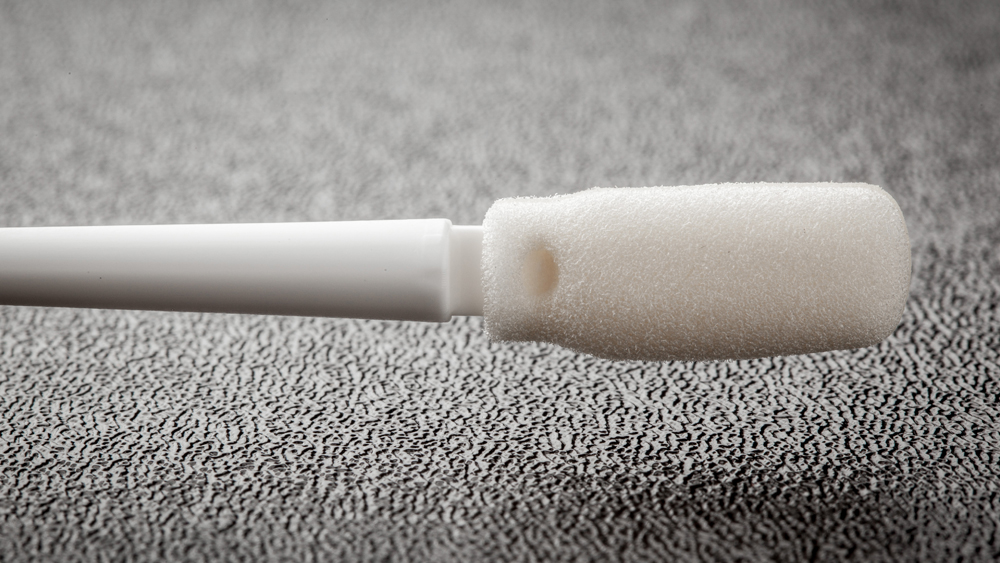 FoamTec HT1090-100 CleanWIPE Swab End Close Up